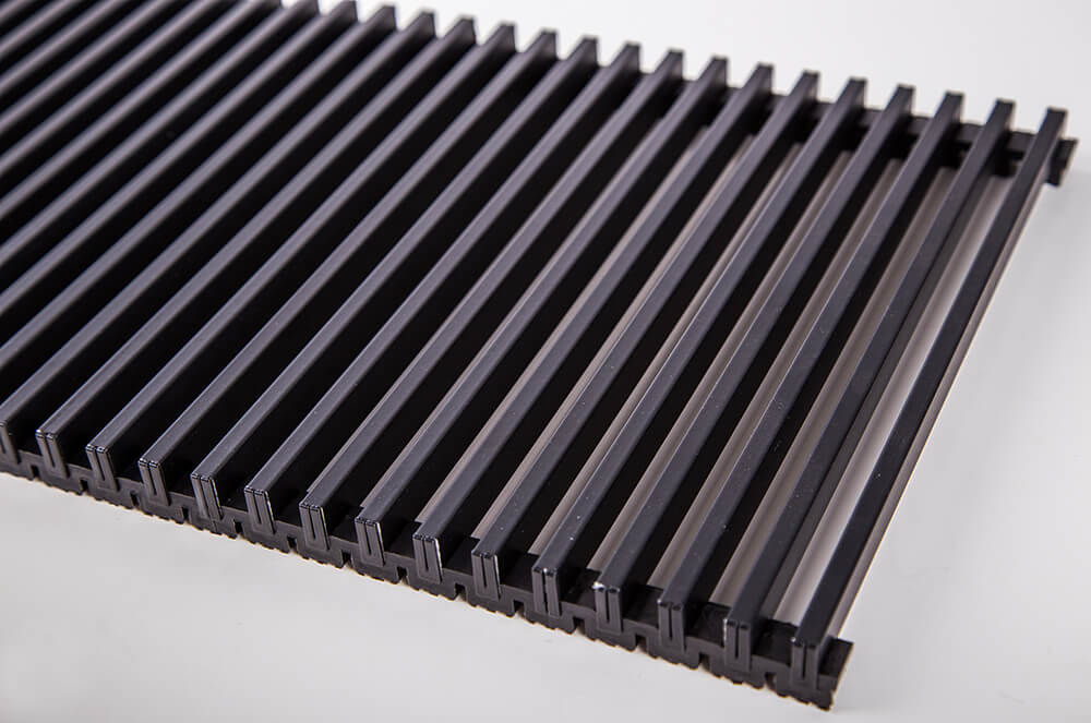  Декоративная решетка Techno Elit рулонная алюминиевая,420/1000 мм,цвет черный