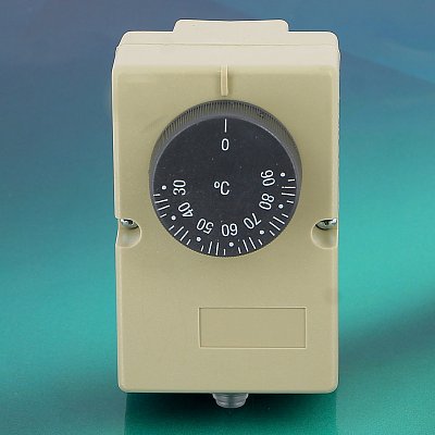 Термостат контактный 02012040 с наружной шкалой и пружиной для монтажа на трубах EMMETI диапазон регул. 30-90˚C
